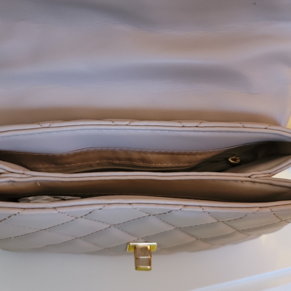 $50 NWT Crossed body bag Badgley - Picture 8 of 8